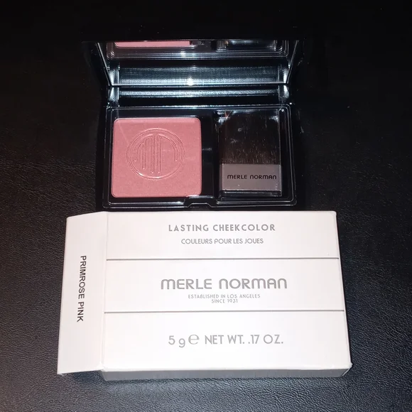 Cheek powder. - Picture 2 of 4